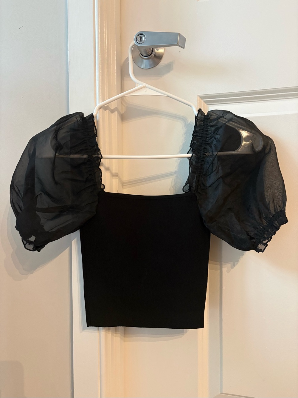 Aritzia Wilfred Black Puff Sleeve Top